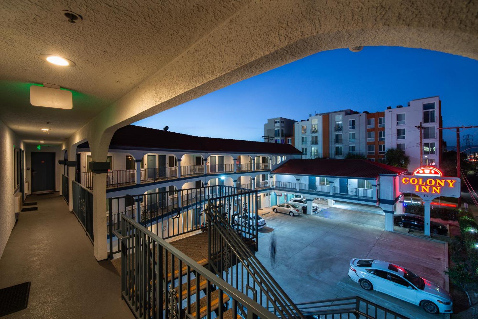 Colony Inn - North Hollywood - Hotel Near Universal Studios — Fotos 2